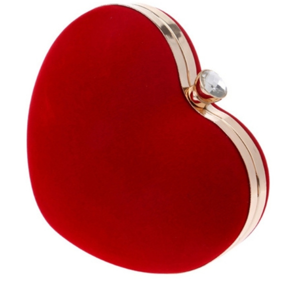 Red ❤ heart-shaped ❤ satin messenger bag. - Picture 6 of 7